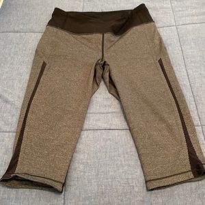 Lululemon capri leggings